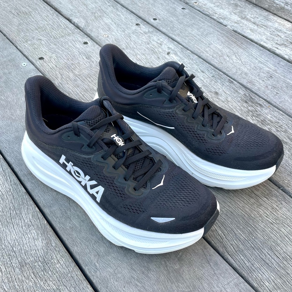 HOKA Bondi 9 - Men’s 10 Black/White